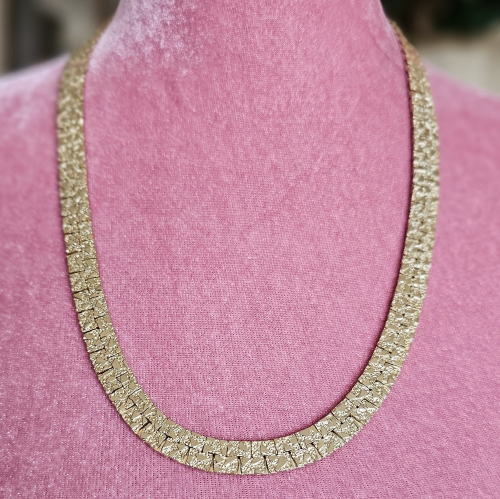 Vintage Necklace. Pale Goldtone Nugget Design. Korea - Picture 2 of 9